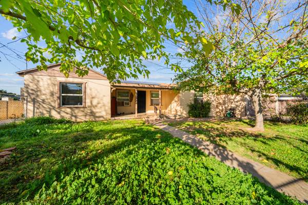 986 Merritt Dr, El Cajon, CA 92020-6608