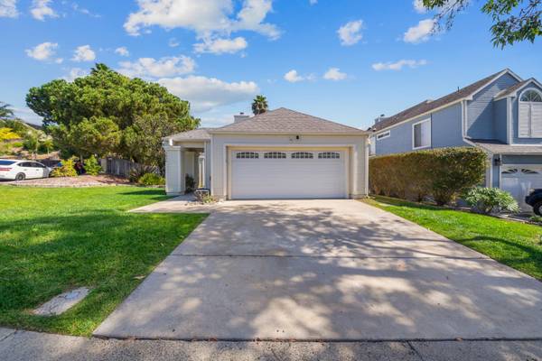 1826 Via Quinto, Oceanside, CA 92056-2967