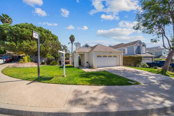 1826 Via Quinto, Oceanside, CA 92056-2967