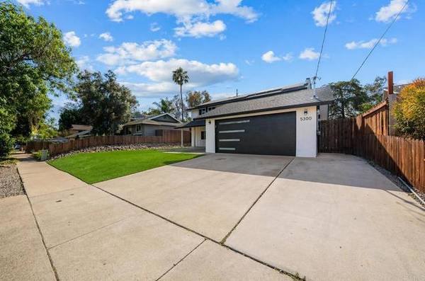 5300 Tufts St, La Mesa, CA 91942-1702