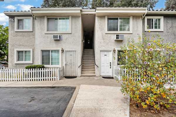 523 Graves Ave #104, El Cajon, CA 92020-3603