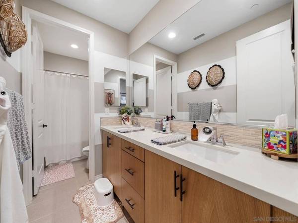 916 Camino Aldea, Chula Vista, CA 91913