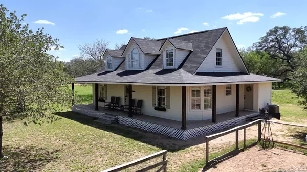 706 Quail Run, Lytle, TX 78052