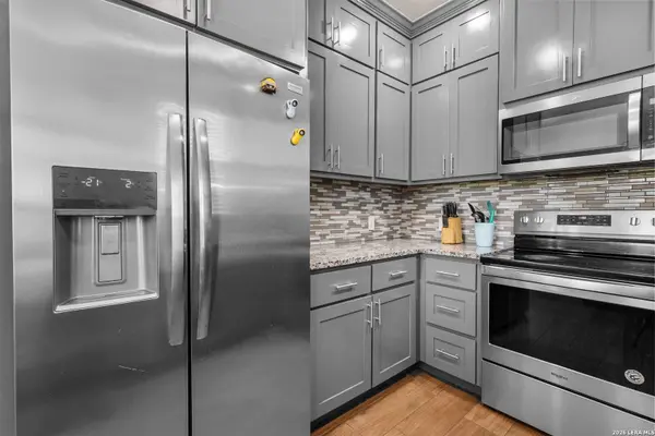 217 Meadow, Marion, TX 78124