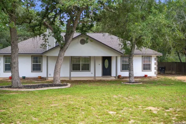 104 Shadow Woods, La Vernia, TX 78121