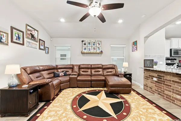 2298 Falcon Way, New Braunfels, TX 78130
