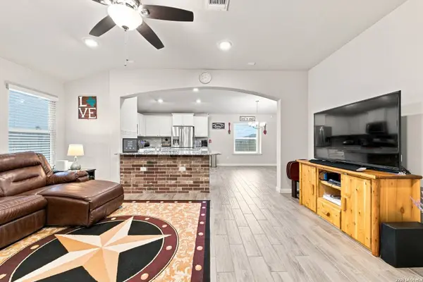 2298 Falcon Way, New Braunfels, TX 78130