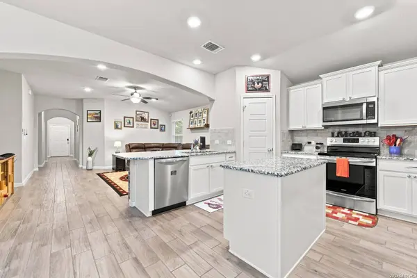 2298 Falcon Way, New Braunfels, TX 78130