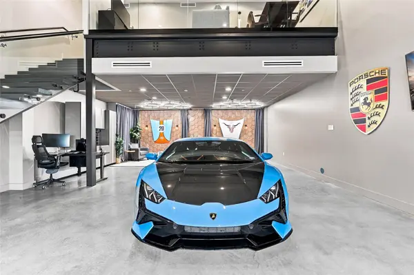 8001 Circuit Of The Americas BLVD #903