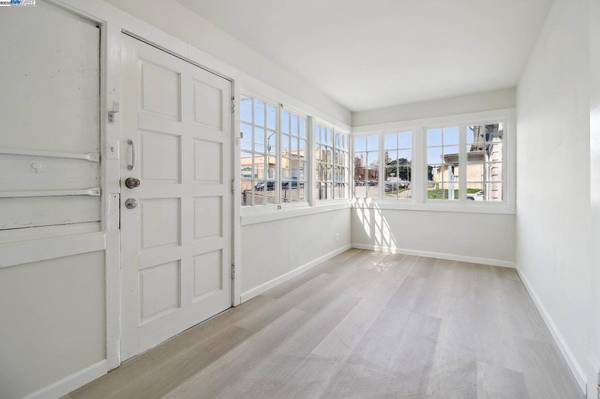 1910 E 20Th St, Oakland, CA 94606