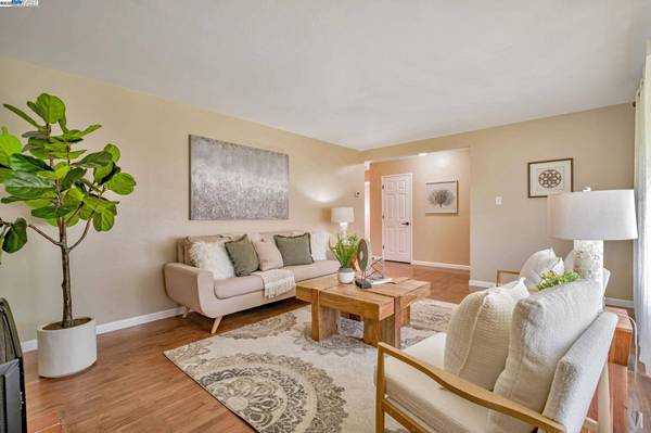 15586 Via Madeline, San Lorenzo, CA 94580