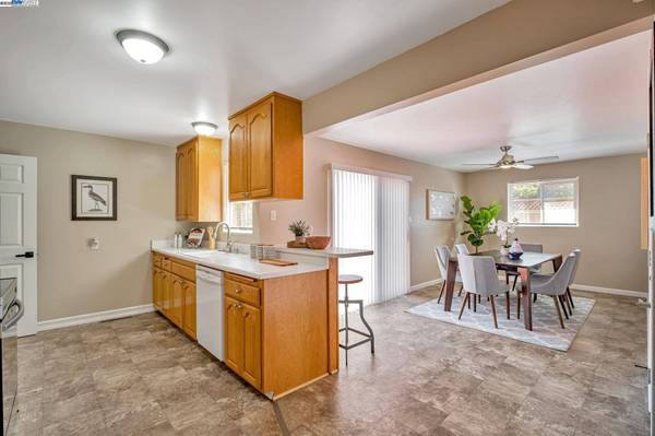 15586 Via Madeline, San Lorenzo, CA 94580