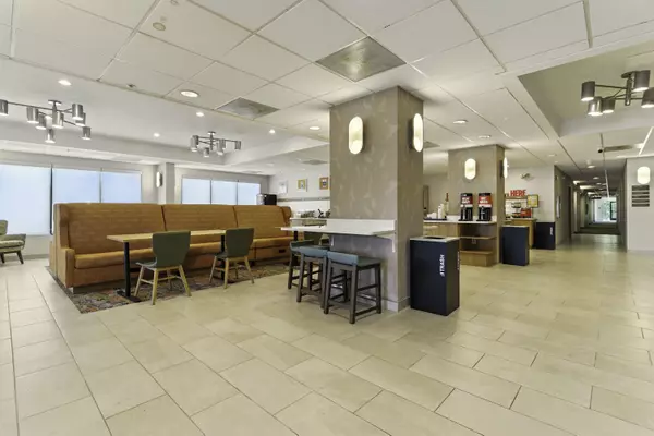 Shawnee, KS 66217-9533,16555 Midland Dr #- Hampton Inn