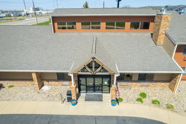 4230 S Lewis Blvd, Sioux City, IA 51106-5148