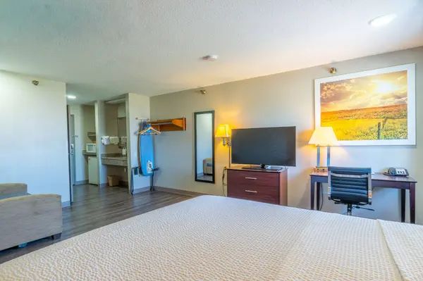 3000 Singing Hills Blvd, Sioux City, IA 51106-5145