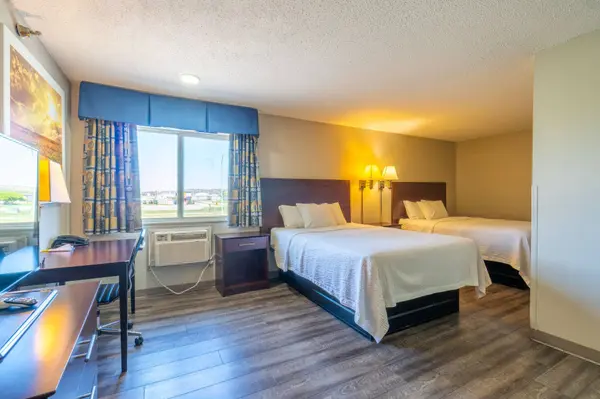 3000 Singing Hills Blvd, Sioux City, IA 51106-5145