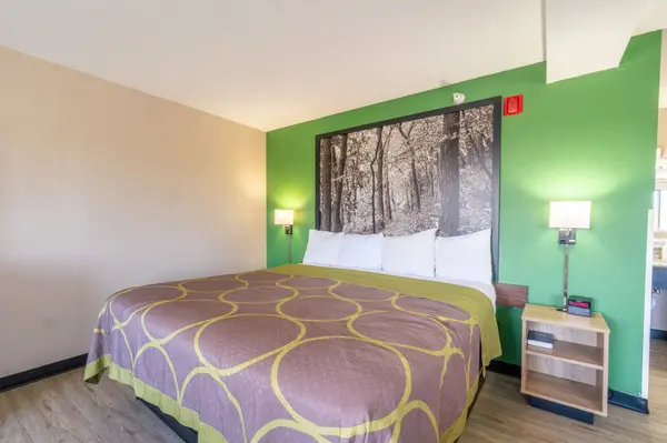 2530 Singing Hills Blvd, Sioux City, IA 51111-1044