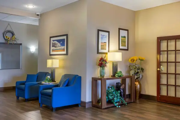 4009 Parkview Dr, Pittsburg, KS 66762-2305