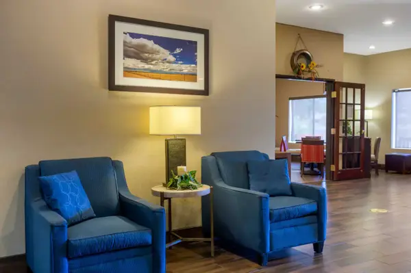 4009 Parkview Dr, Pittsburg, KS 66762-2305