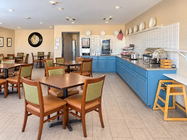 2520 E Austin Blvd, Nevada, MO 64772-4242