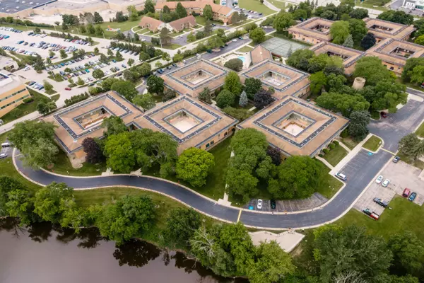 4050 W Rivers Edge Unit 25, Brown Deer, WI 53209