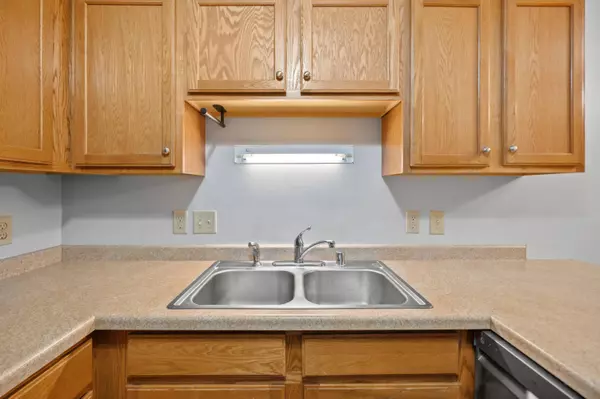 4050 W Rivers Edge Unit 25, Brown Deer, WI 53209