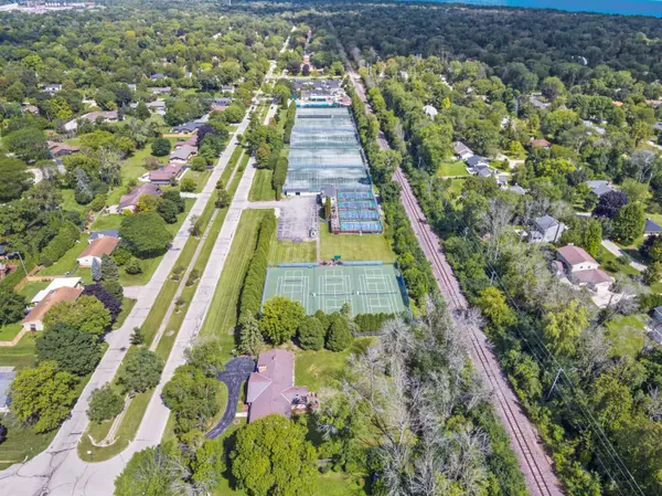 7740 N Santa Monica, Fox Point, WI 53217