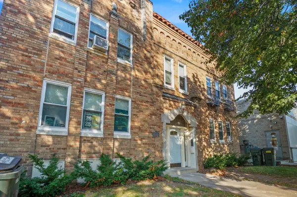 2237 N Hubbard, Milwaukee, WI 53212