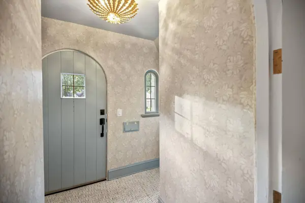 6054 N Bay Ridge, Whitefish Bay, WI 53217