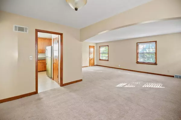 1700 E Menlo, Shorewood, WI 53211