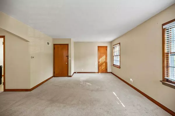 1700 E Menlo, Shorewood, WI 53211