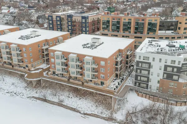1905 N Water Unit 401, Milwaukee, WI 53202