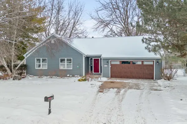 534 Woodridge, Grafton, WI 53024