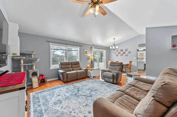534 Woodridge, Grafton, WI 53024
