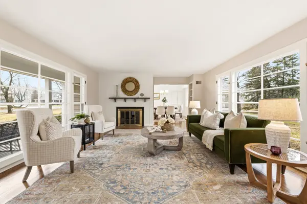 800 E Hermitage, Bayside, WI 53217