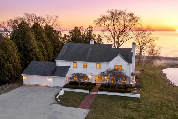8035 N Beach, Fox Point, WI 53217