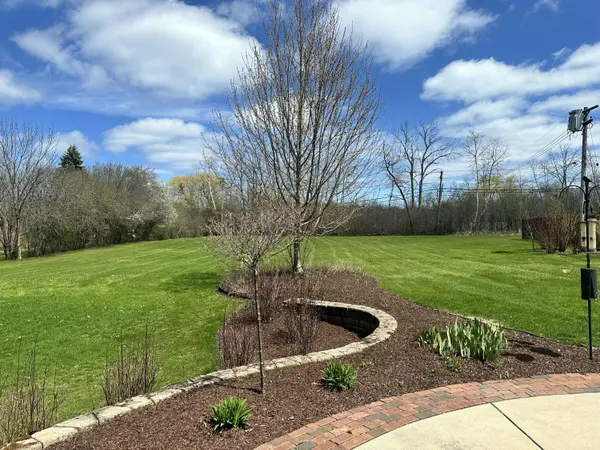 8480 N Indian Creek, Fox Point, WI 53217