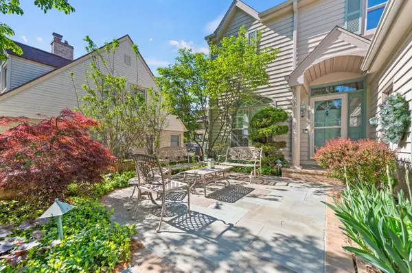 824 E Glen, Whitefish Bay, WI 53217