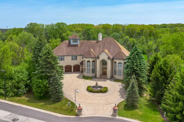 N78W13031 Country Club, Menomonee Falls, WI 53051