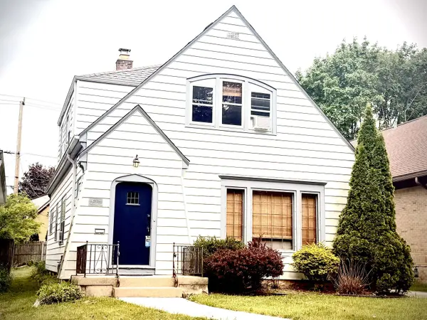4348 N Woodburn, Shorewood, WI 53211
