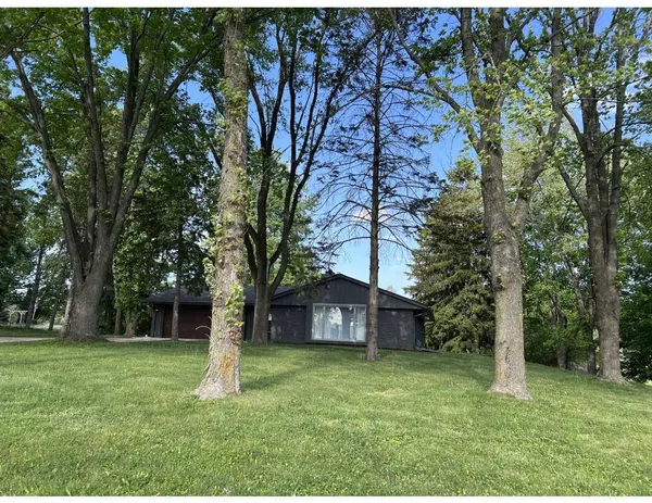 W132N12072 Mary Buth, Germantown, WI 53022