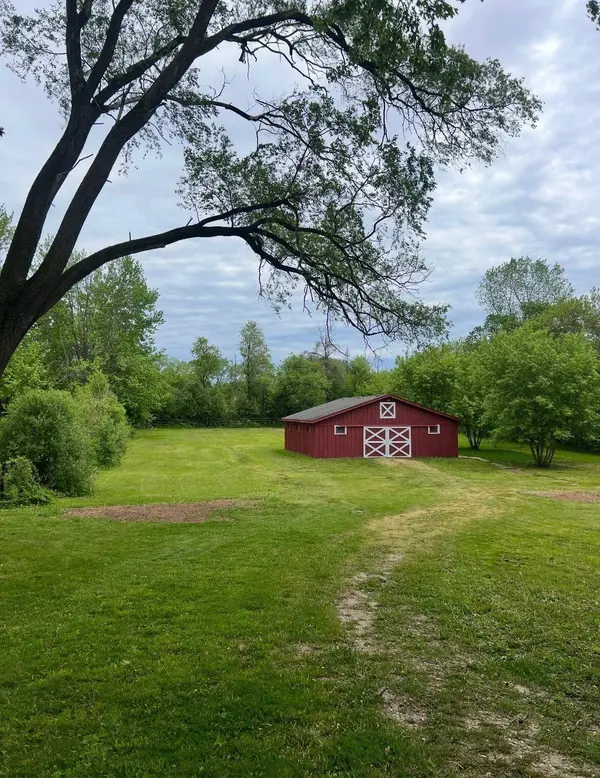 W132N12072 Mary Buth, Germantown, WI 53022