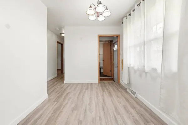 7216 W Layton, Greenfield, WI 53220