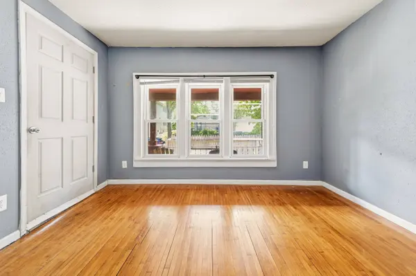 1006 E Land, Milwaukee, WI 53202