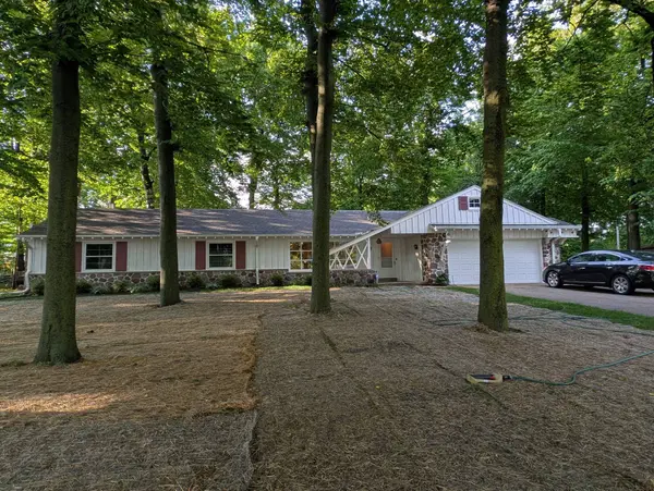 2336 W Green Tree, Glendale, WI 53209