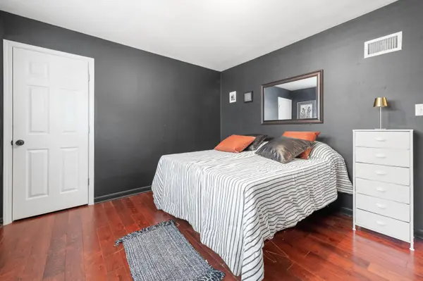 3813 N 81st, Milwaukee, WI 53222