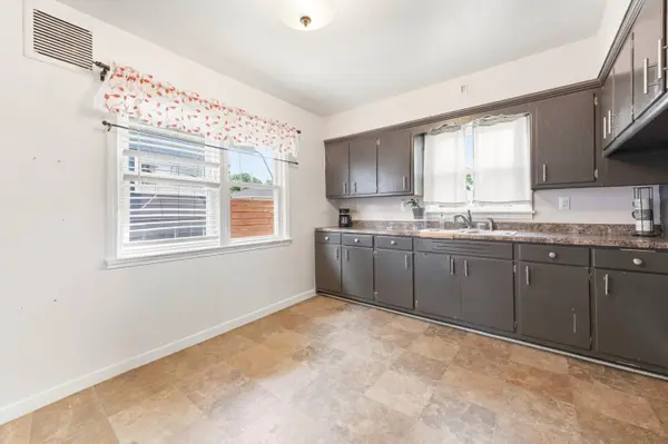 3813 N 81st, Milwaukee, WI 53222