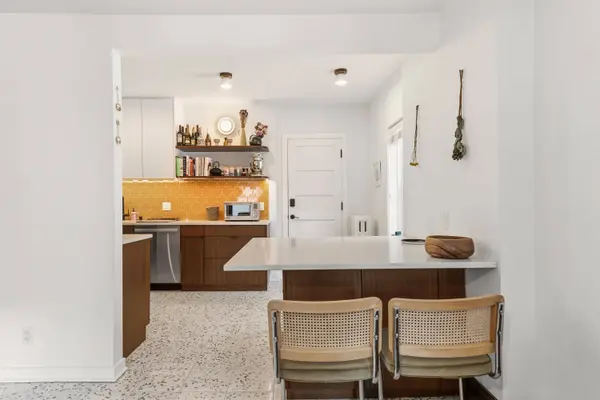 1714 E Kane Unit K, Milwaukee, WI 53202