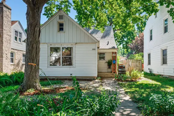 2862 N 78th, Milwaukee, WI 53222