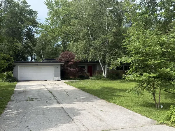 810 E Fairy Chasm, Bayside, WI 53217